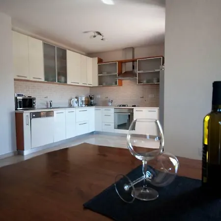 Apartment Leana Brtonigla